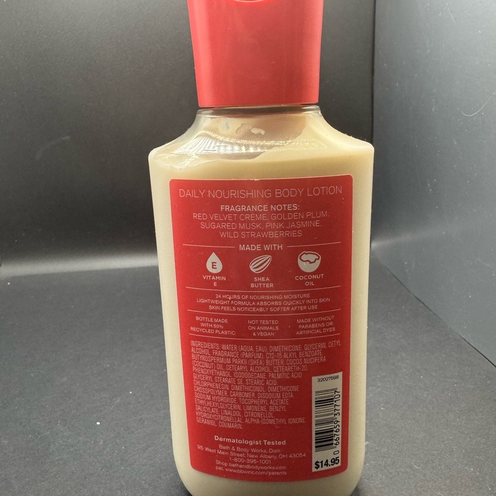 NWT Bath & Body Works Velvet Sugar Body Lotion - Red & Cream - Picture 3 of 4